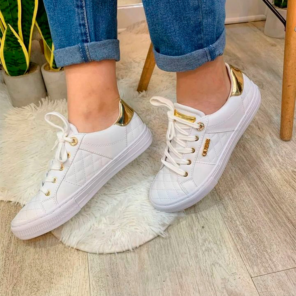 Zapatillas Guess Loven Blanco con detalles Dorados para Mujer