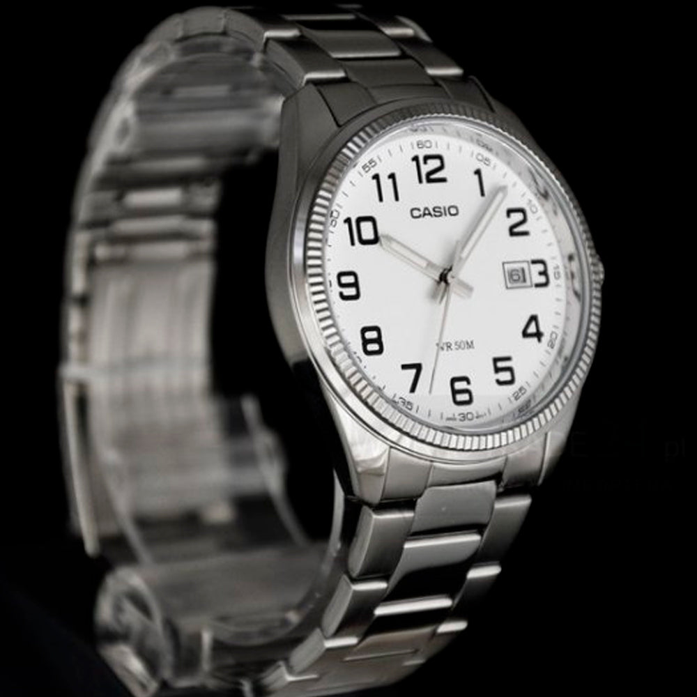 Reloj Análogo Casio Original MTP-1302D-7BV Unisex Color Plateado y Blanco