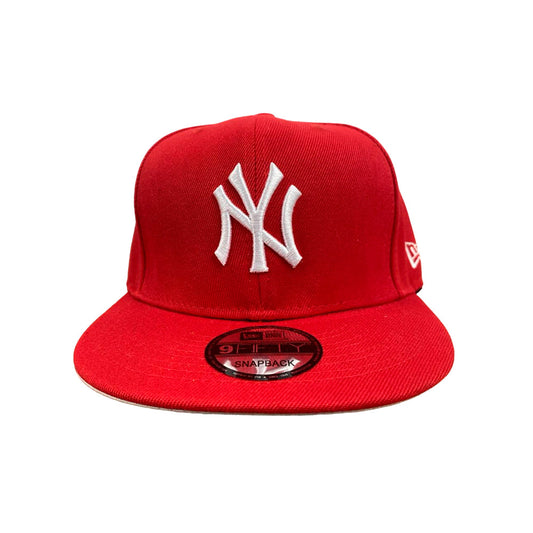 Gorra Snapback New Era 9Fifty Modelo New York Yankees MLB Color Rojo